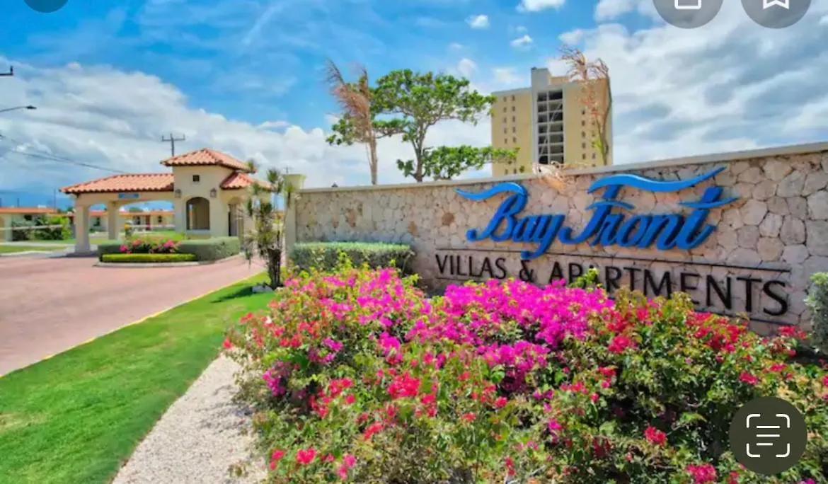 Bayfront Villa & Apartment Portmore