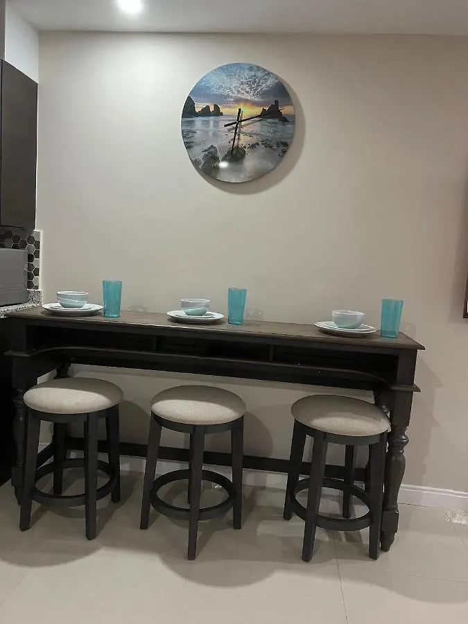 Bayfront Villa & Apartment Portmore Giamaica