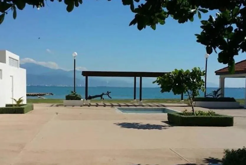 Bayfront Villa & Apartment Portmore