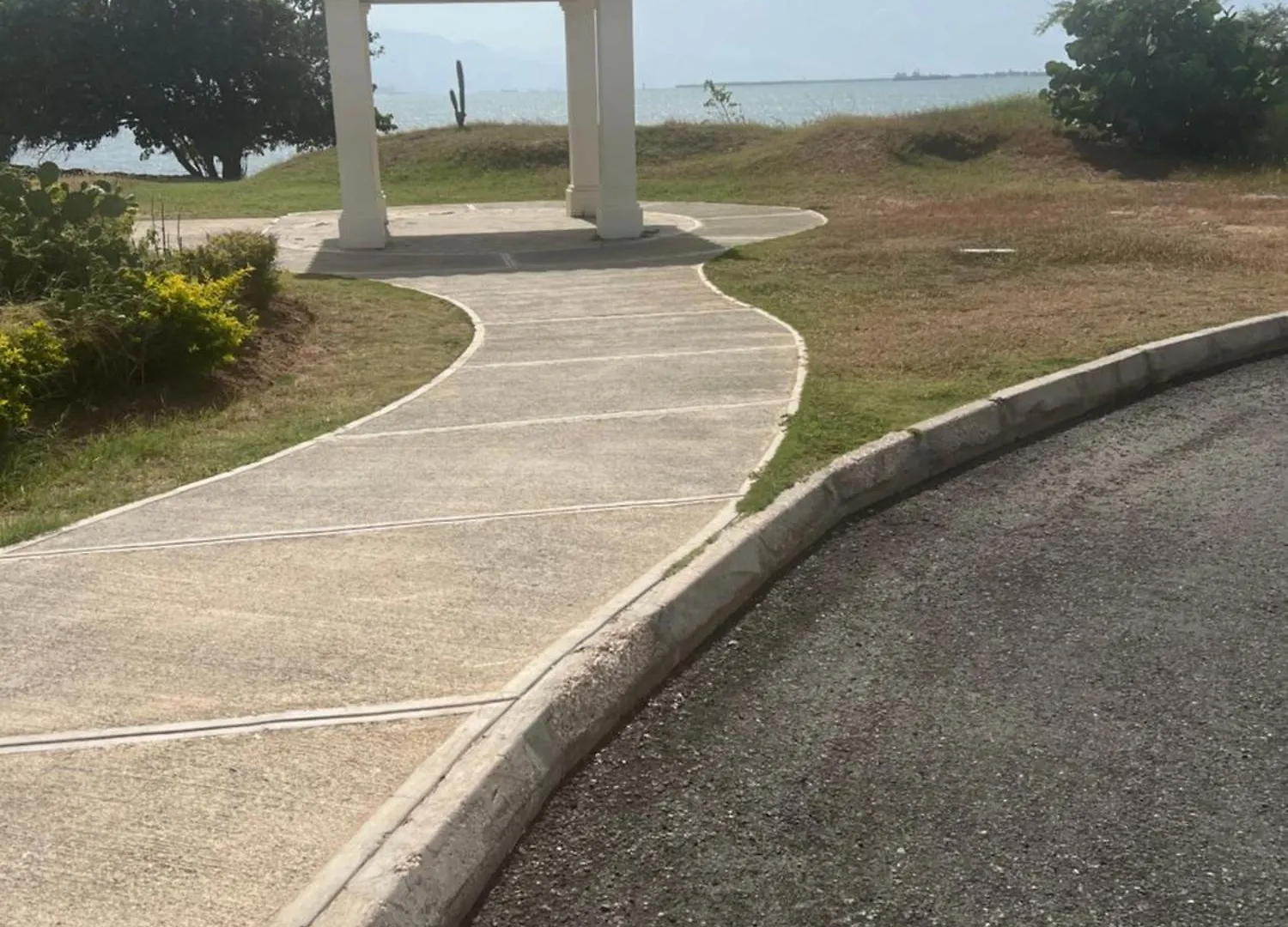 Bayfront Villa & Apartment Portmore